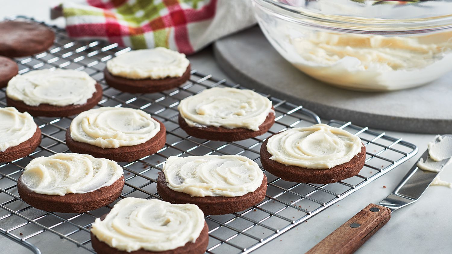 Shortbread Cookies & Cream