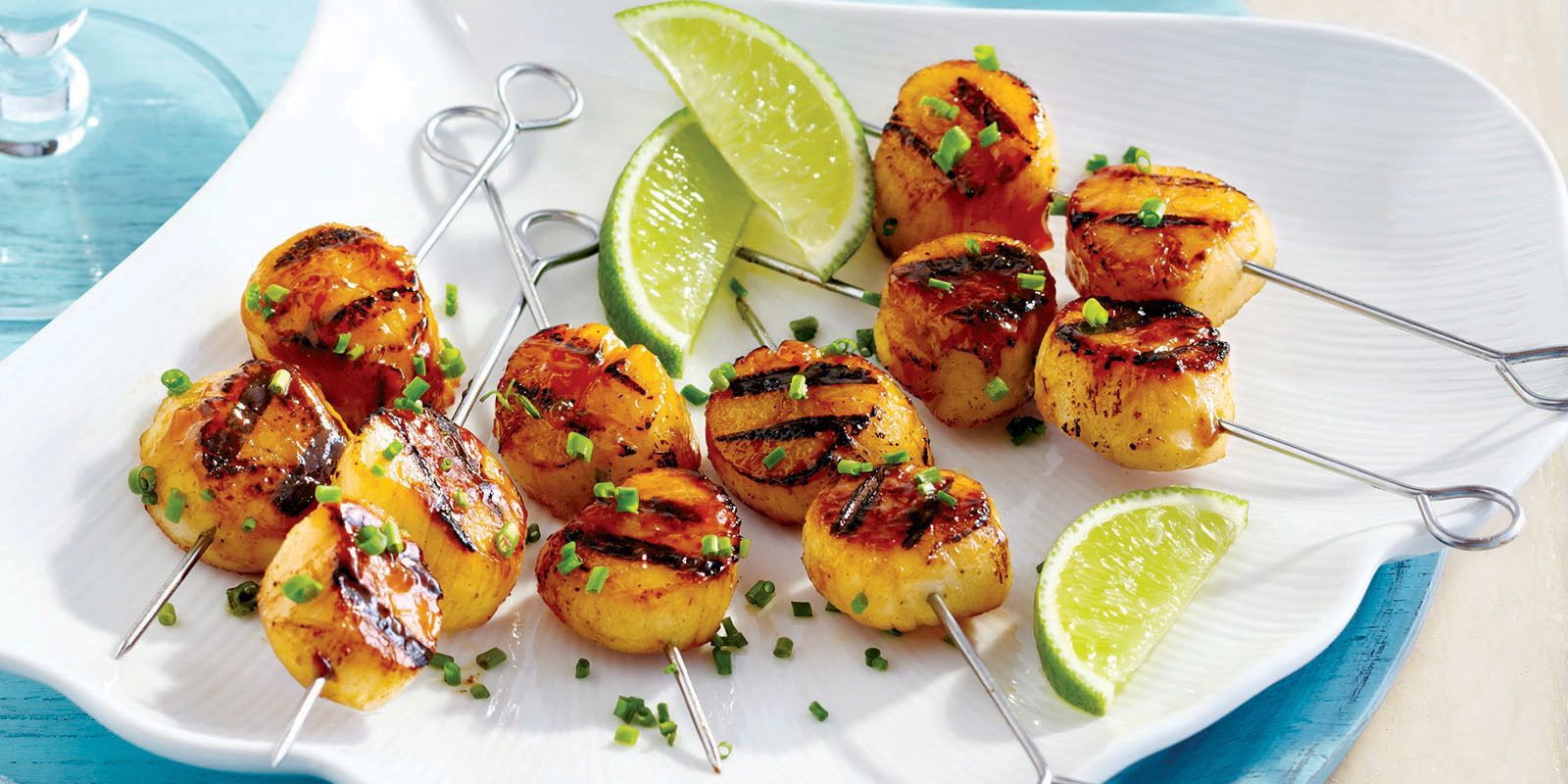 Grilled Scallops with Mango Curry Glaze